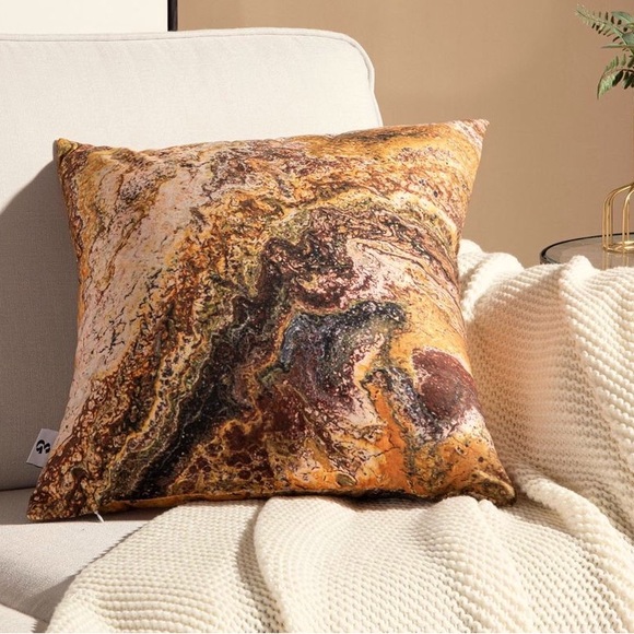 Accent brown pillow - Picture 1 of 1